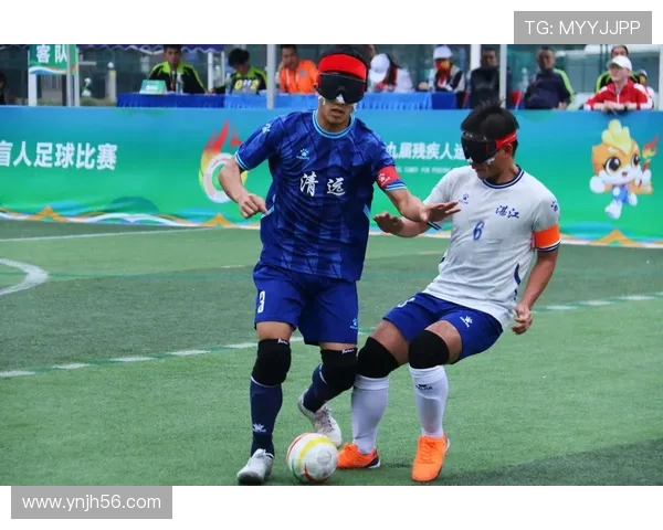 陈伟的足球人生探索：从青涩少年到职业球员的深度对话